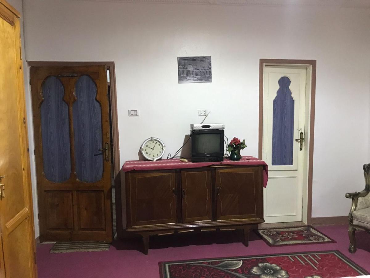 Studio Farida Pyramids View Kafrat al Jabal Exterior photo
